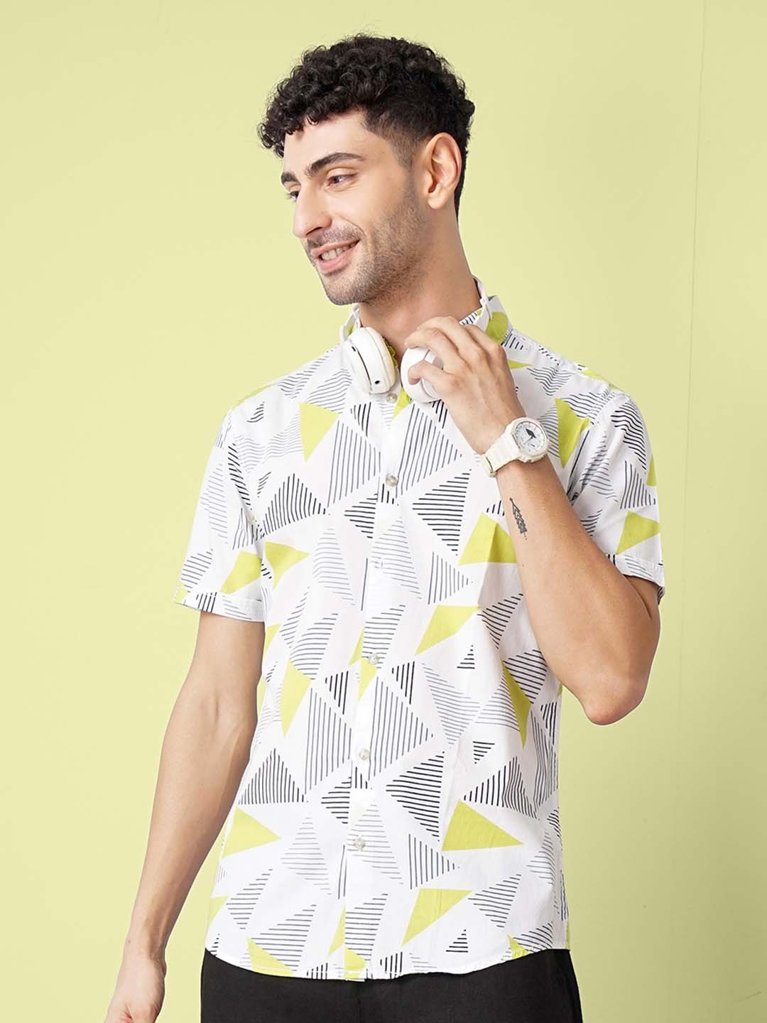 

The Indian Garage Co Men Slim Fit Geometric Printed Resortwear Shirt, White