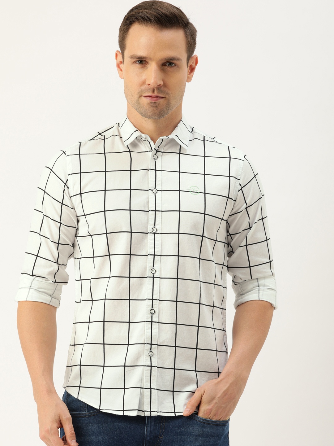 

The Indian Garage Co Men White & Black Slim Fit Checked Casual Shirt