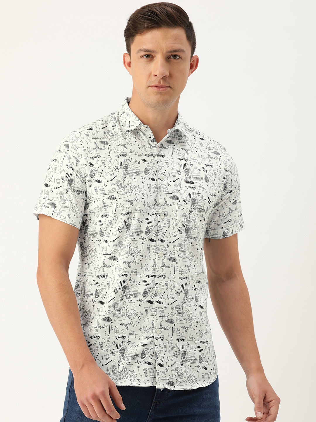 

The Indian Garage Co Men White & Black Slim Fit Printed Casual Shirt