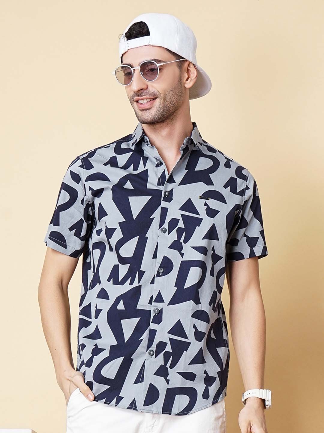 

The Indian Garage Co Men Slim Fit Abstract Printed Resortwear Shirt, Grey