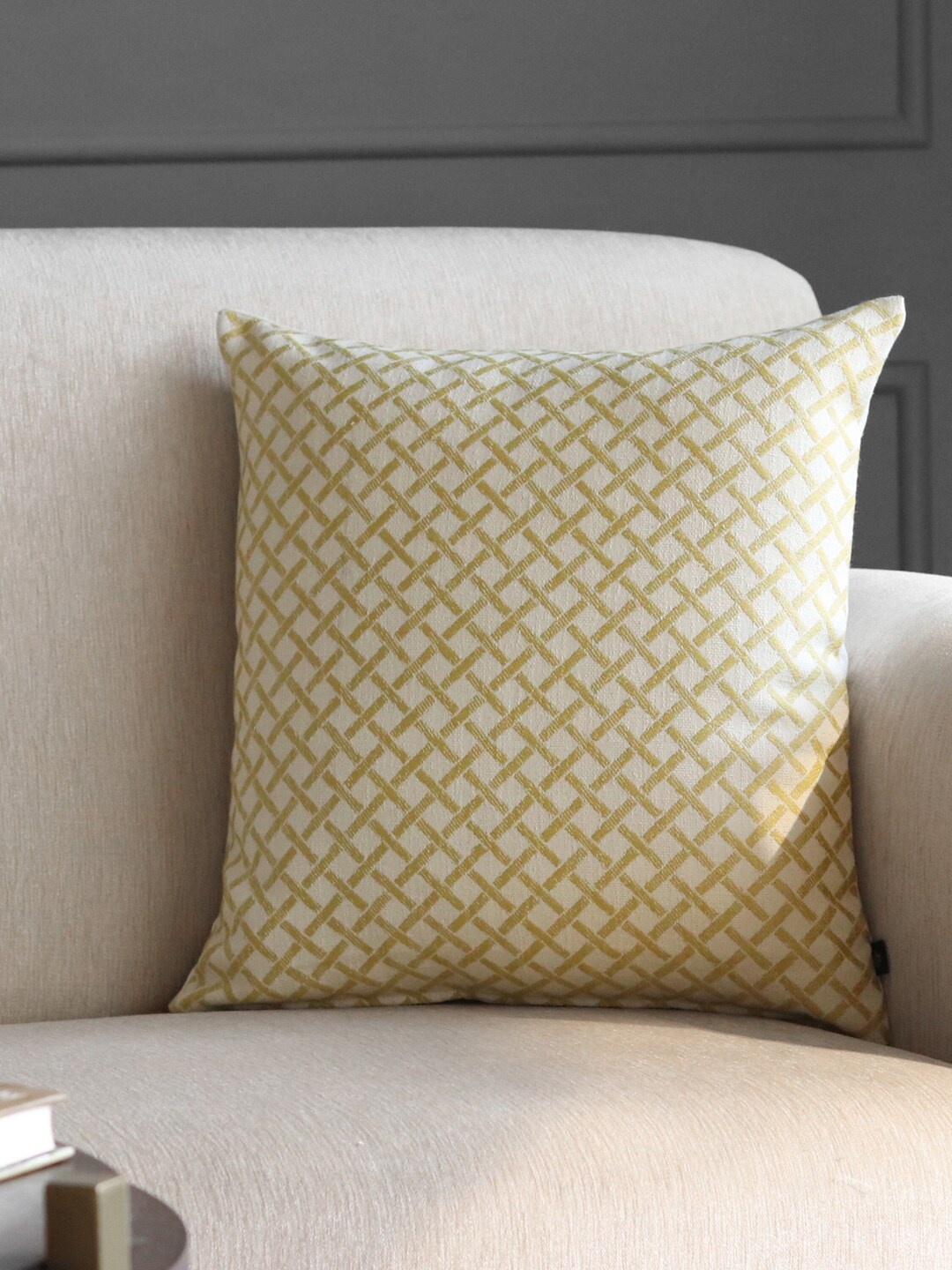 

GM Green Set of 2 Geometric Square Cushion Covers