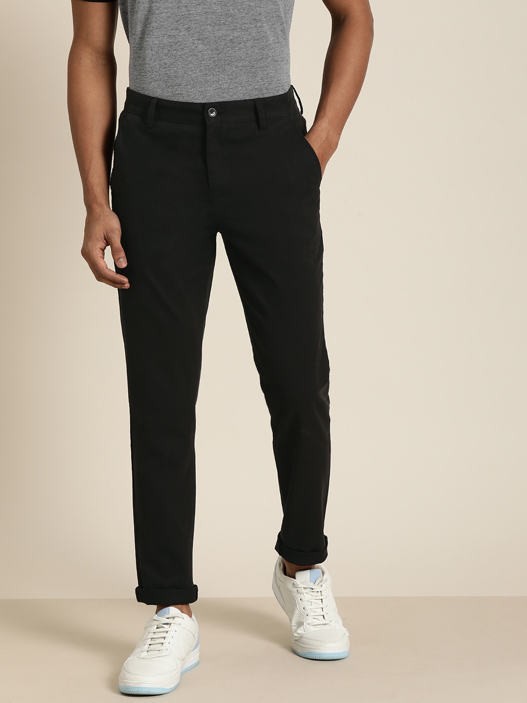

INVICTUS Men Black Regular Fit Solid Regular Chinos