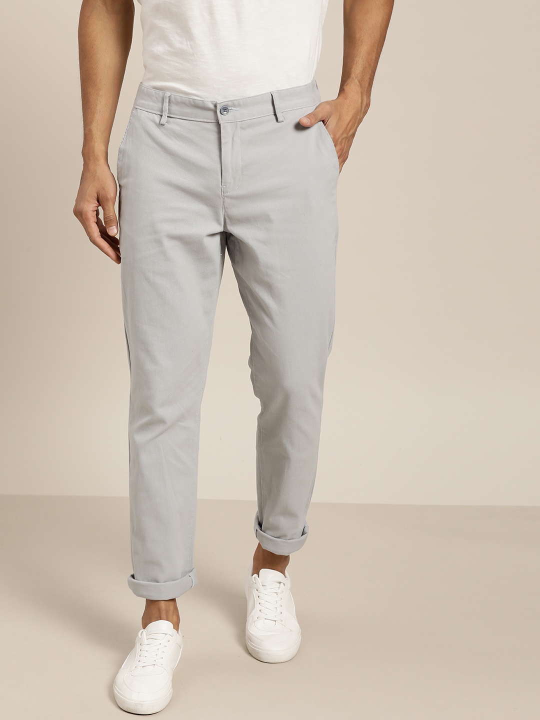 

INVICTUS Men Grey Slim Fit Solid Chinos