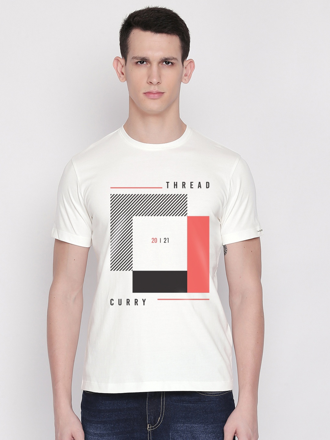

THREADCURRY Men Off-White Printed Round Neck T-shirt