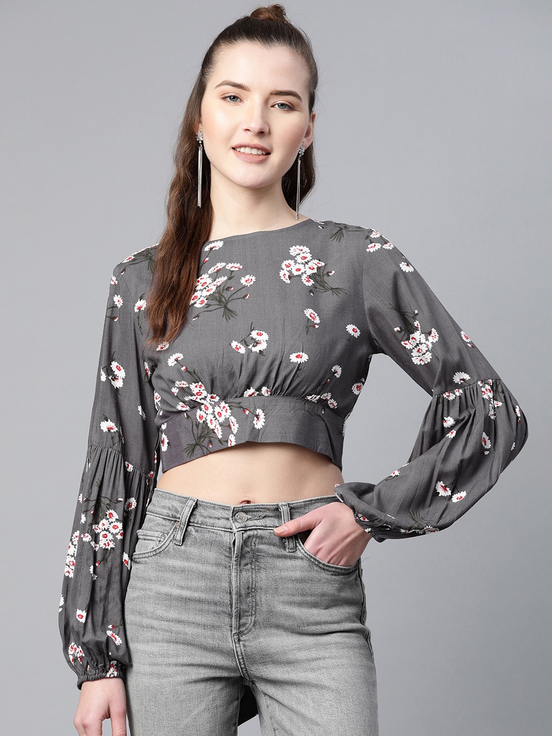 

Popnetic Women Grey & White Floral Print Pure Cotton Cropped Styled Back Top