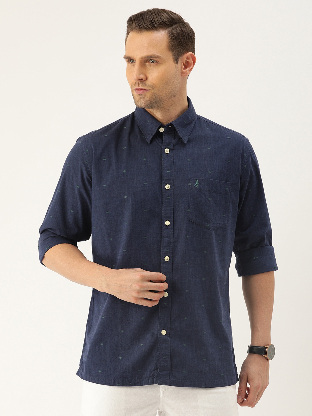 

Burnt Umber Men Navy Blue & Green Comfort Fit Self Design Casual Shirt