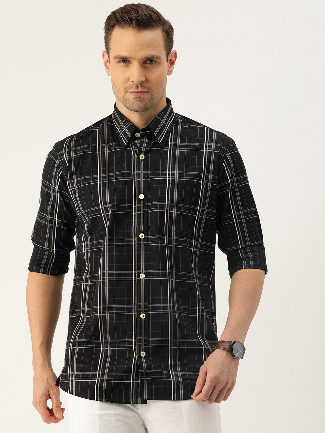 

Burnt Umber Men Black & White Regular Fit Checked Casual Shirt