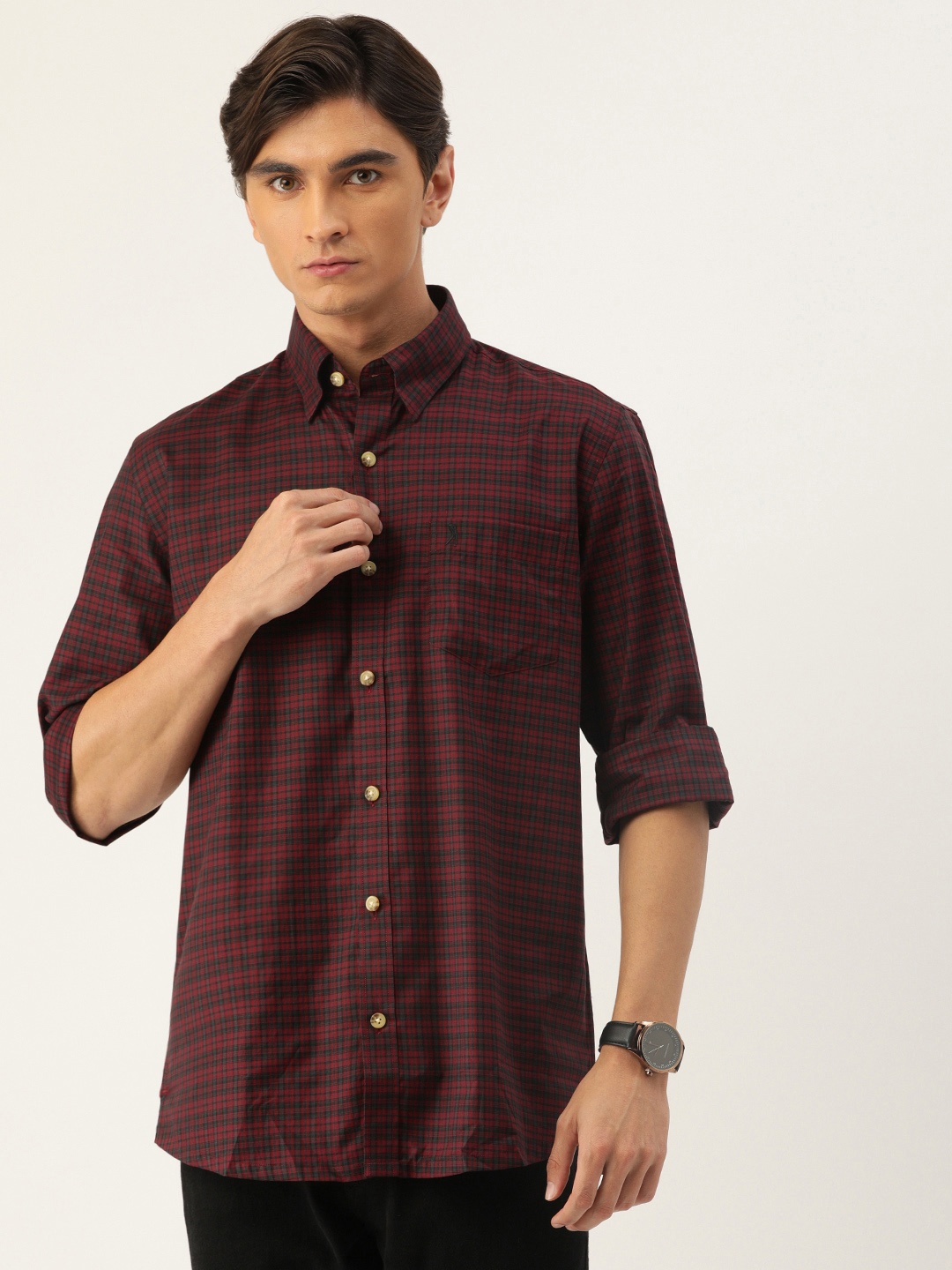 

Burnt Umber Men Red & Navy Blue Regular Fit Checked Casual Shirt
