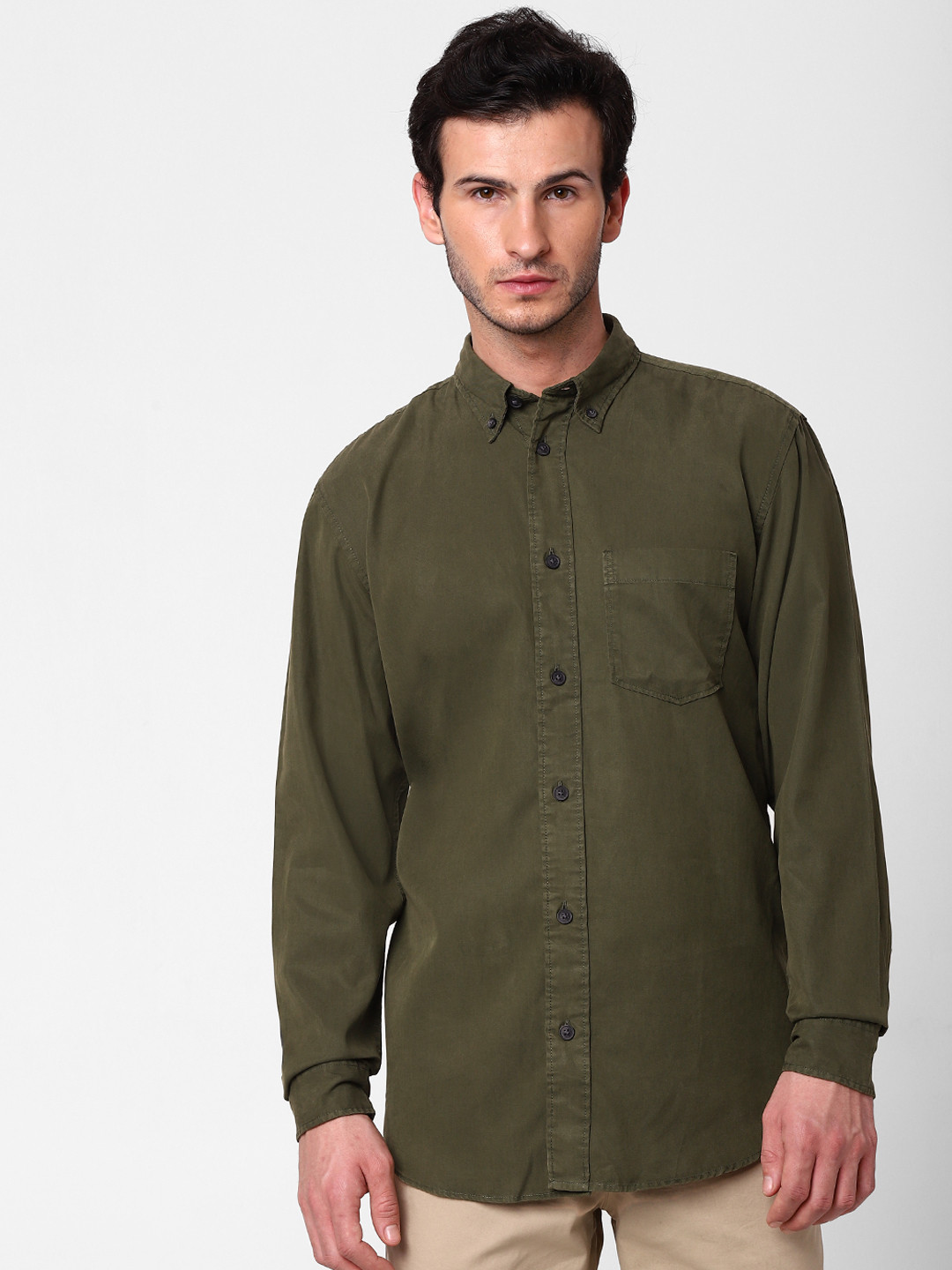 

SELECTED Men Olive Green Regular Fit Solid Casual Shirt