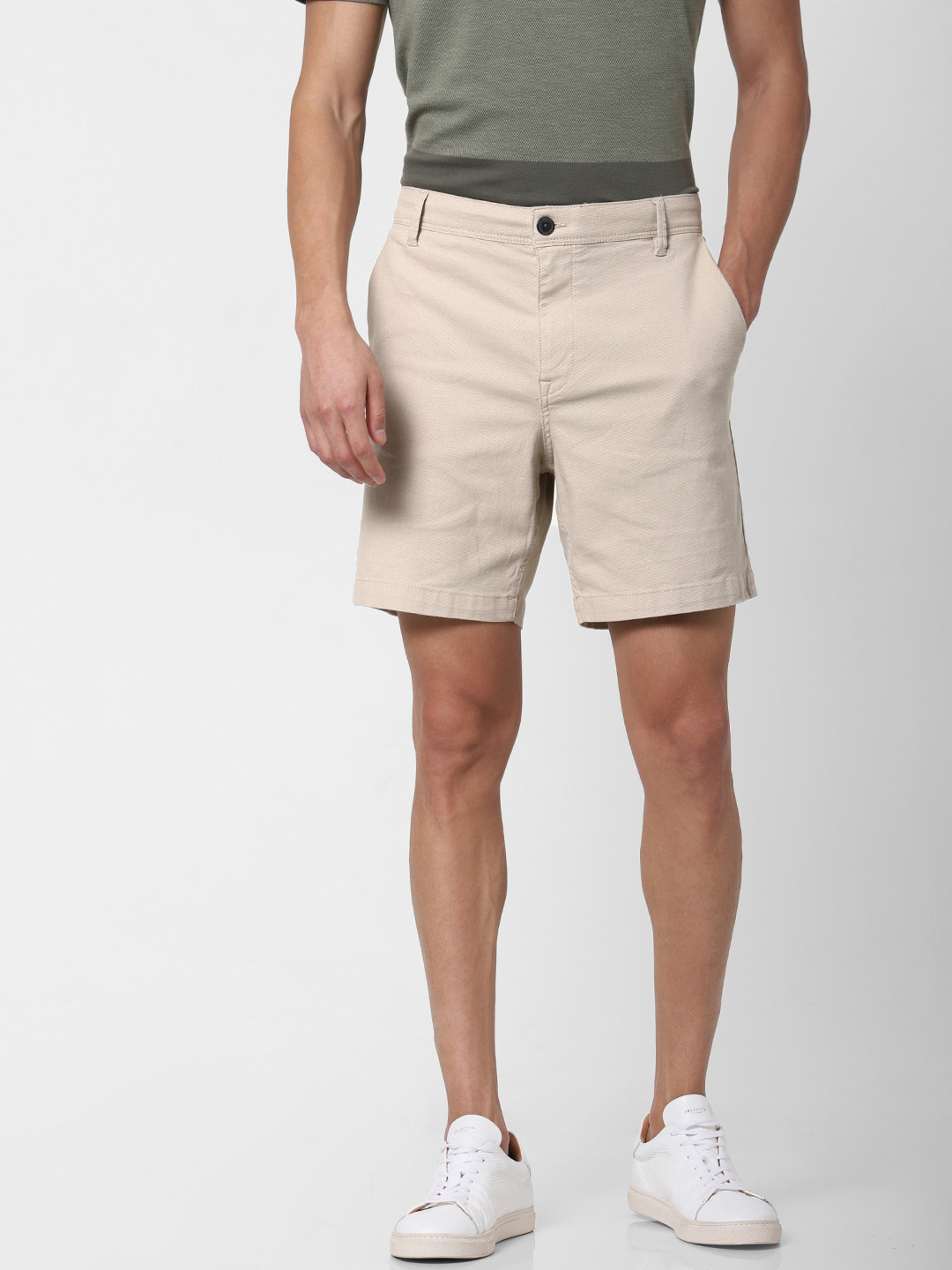 

SELECTED Men Beige Solid Regular Fit Regular Shorts