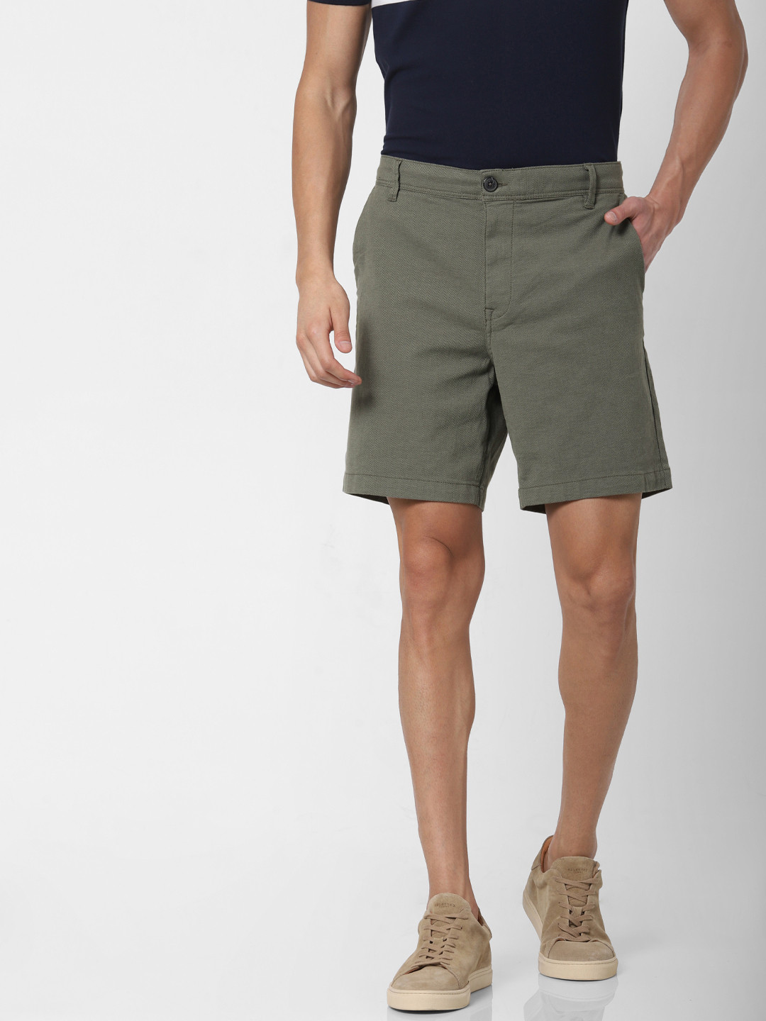 

SELECTED Men Green Solid Shorts
