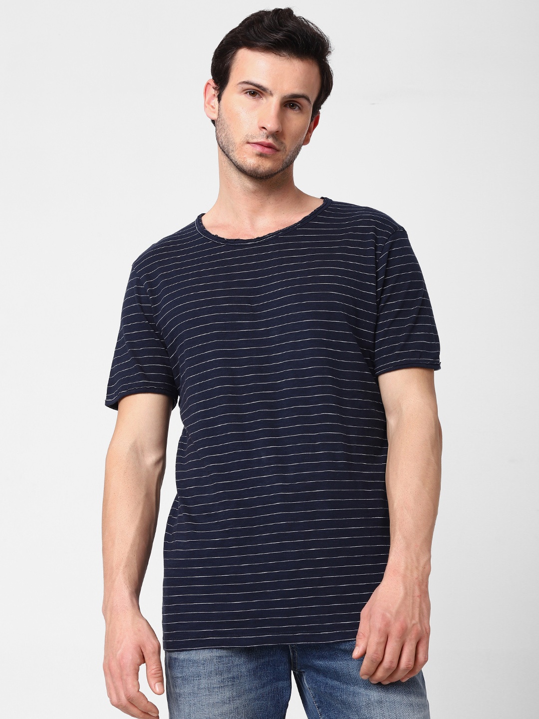 

SELECTED Men Navy Blue & White Striped Round Neck T-shirt