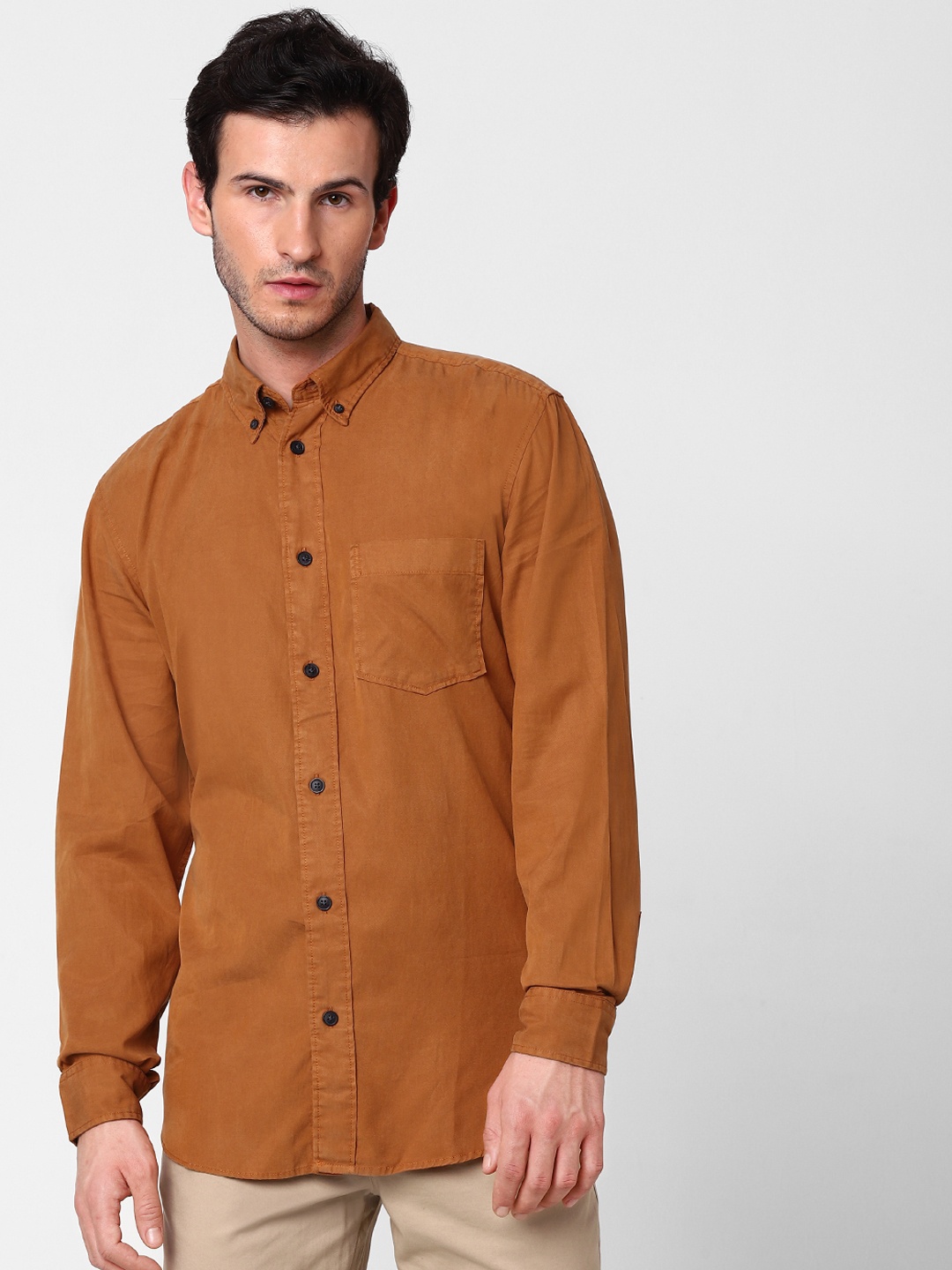 

SELECTED Men Brown Regular Fit Solid Casual Shirt