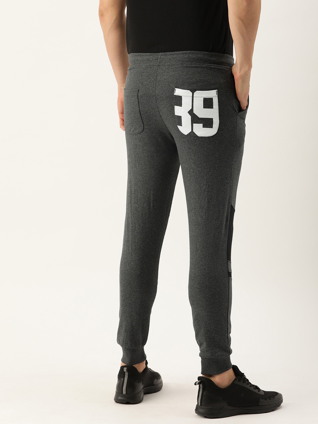 

The Indian Garage Co Men Grey Melange Solid Straight Fit Joggers With Printed Detailing