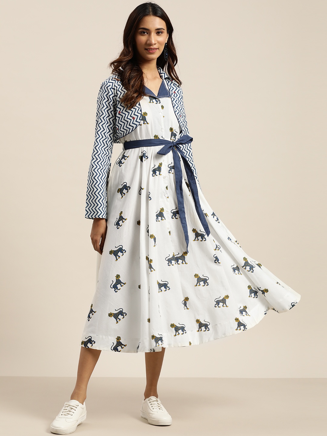 

Sangria Women White & Navy Blue Printed A-Line Dress with Belt