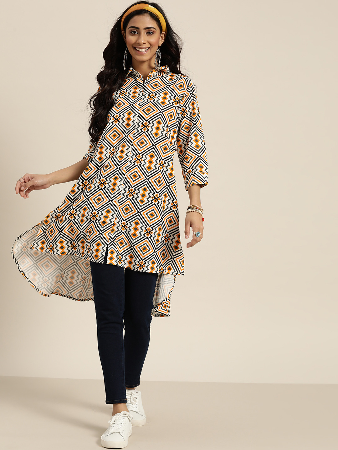 

Sangria Women Off-White & Black Pure Cotton Printed Shirt Tunic