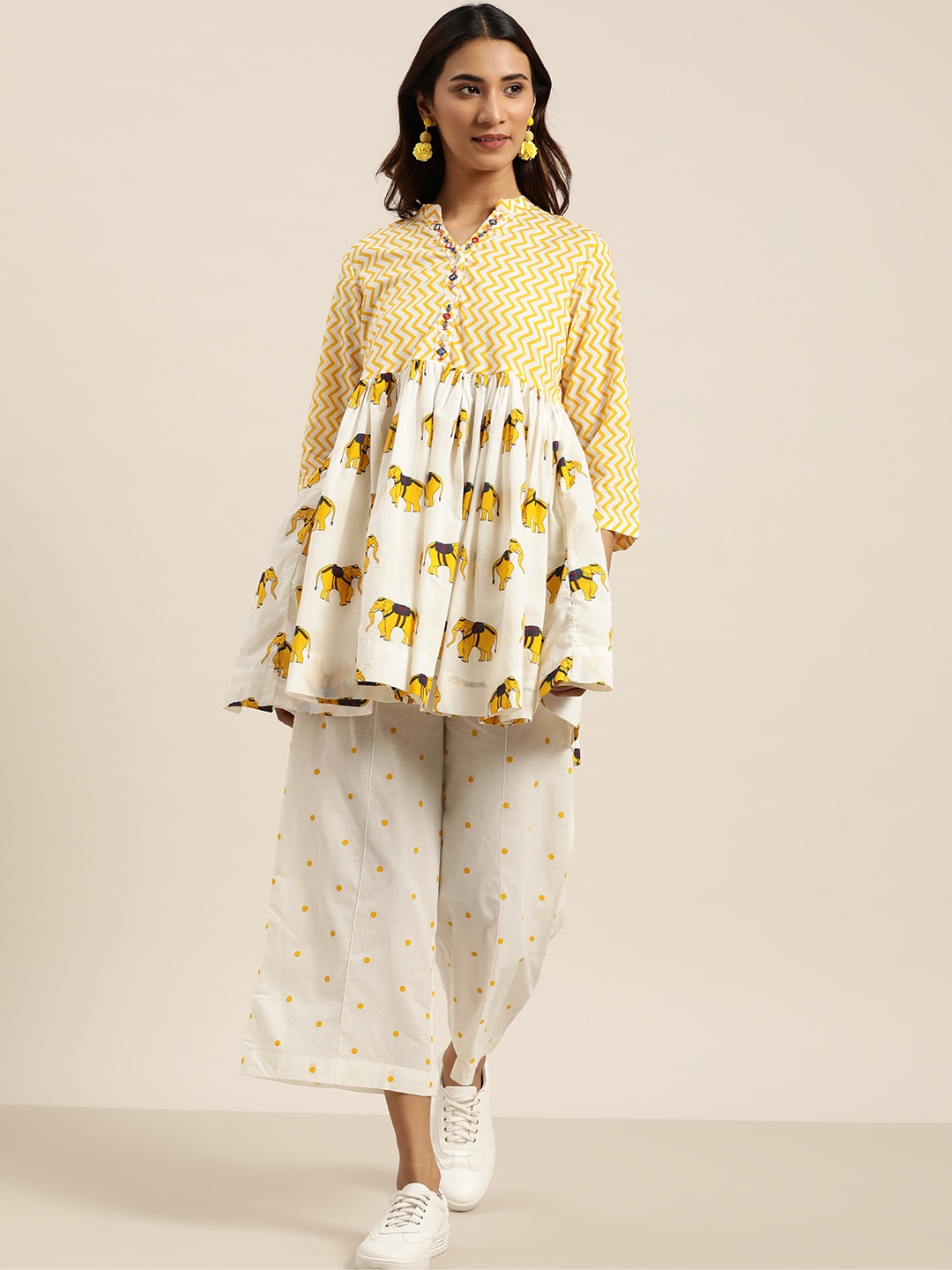 

Sangria Women White & Yellow Printed Kurti with Palazzos