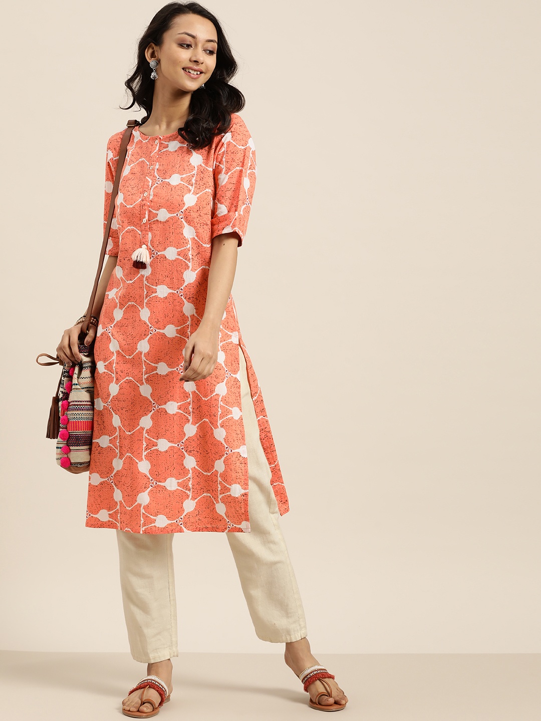 

Sangria Women Peach-Coloured & White Quirky Printed Pure Cotton Kurta