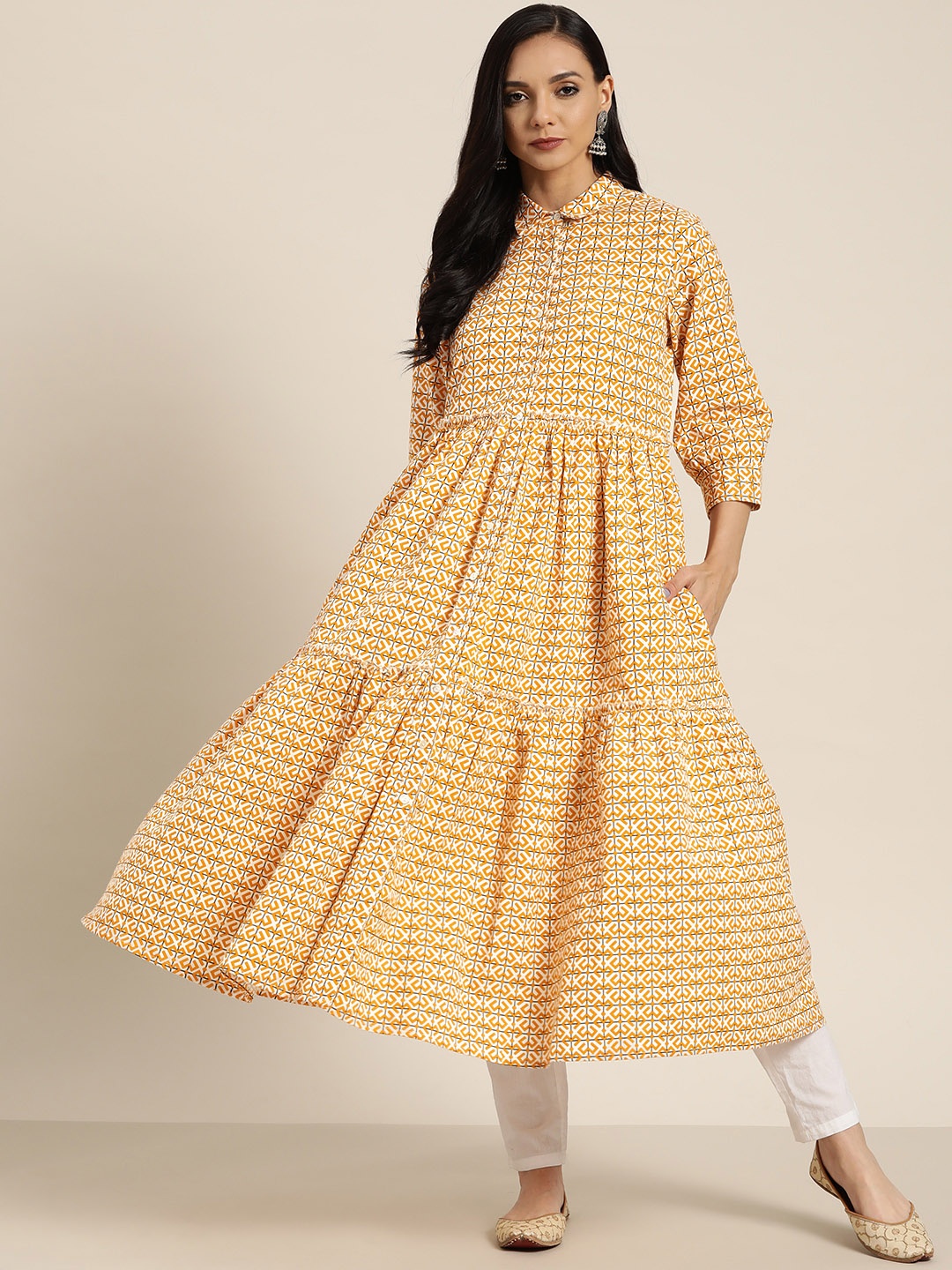 

Sangria Women Mustard Yellow & White Pure Cotton Printed Tiered Anarkali Kurta