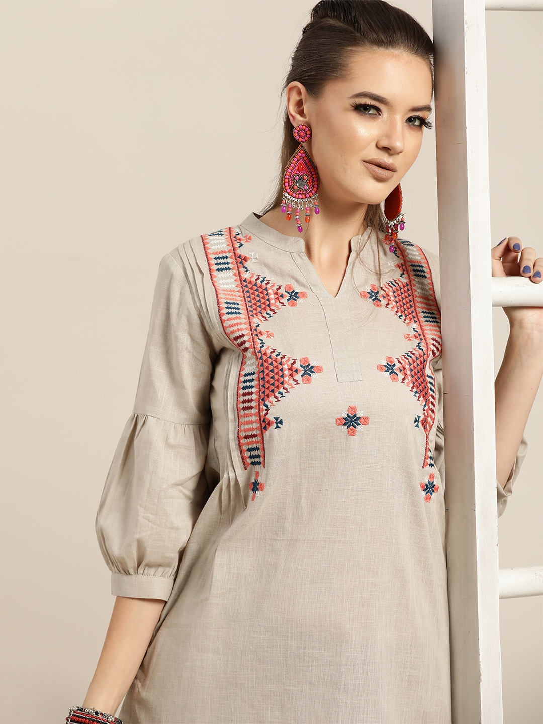 

Sangria Women Beige Pure Cotton Embroidered Kurta with Palazzos