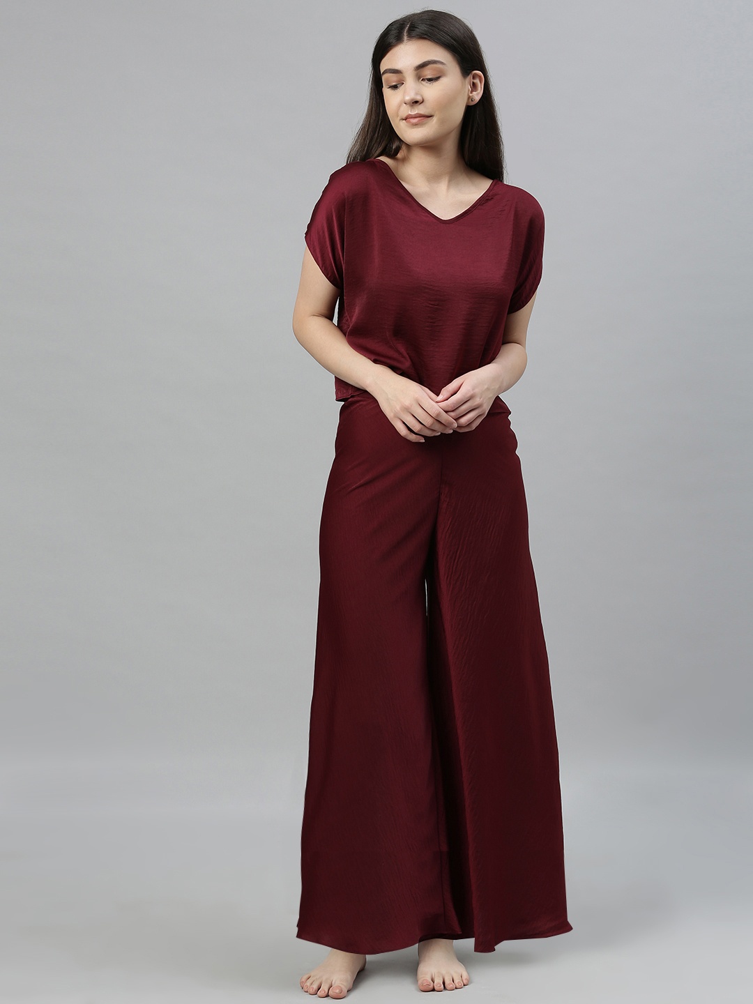

urban undress Women Burgundy Solid Night suit