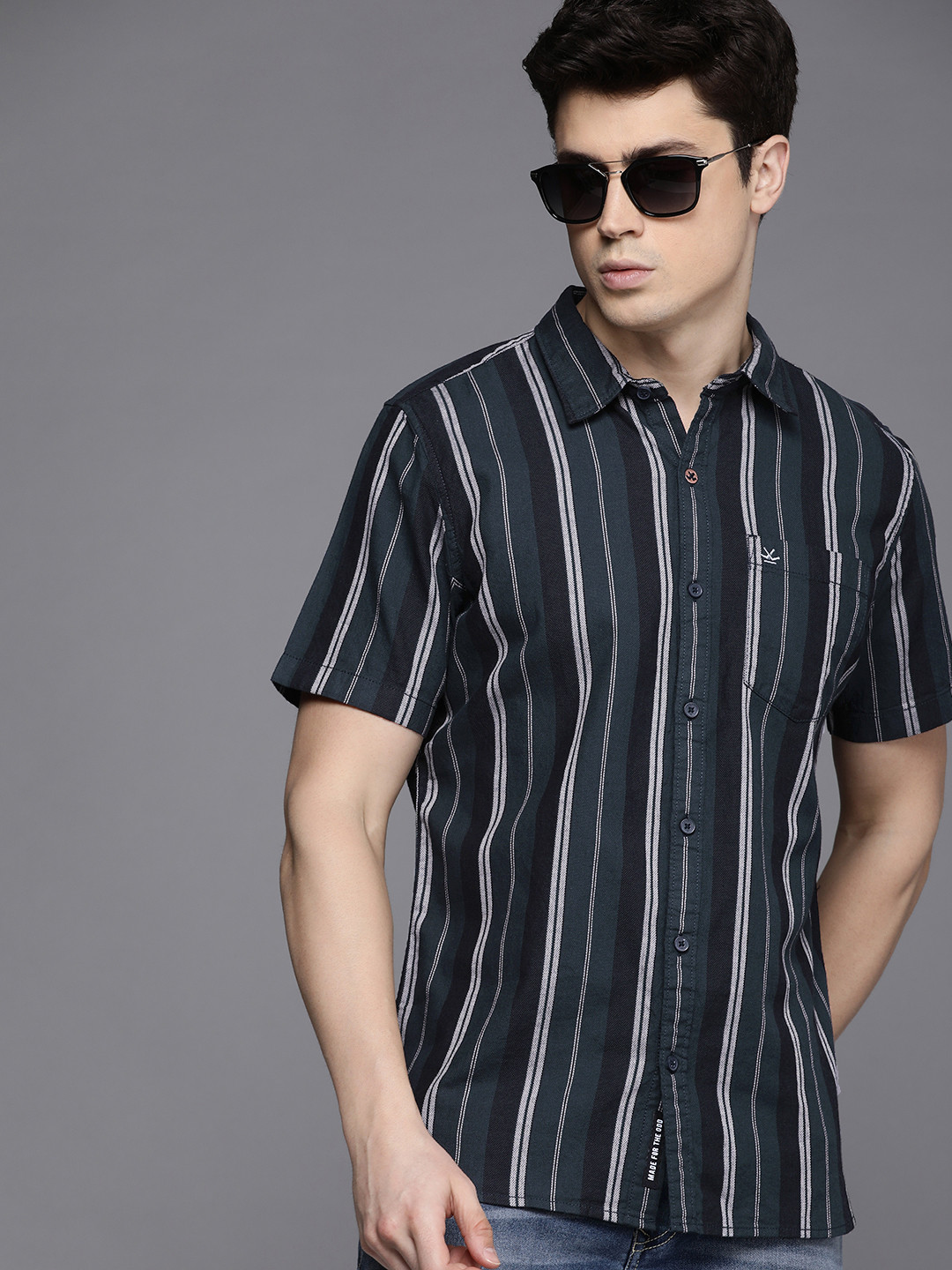 

WROGN Men Pure Cotton Slim Fit Opaque Striped Casual Shirt, Teal