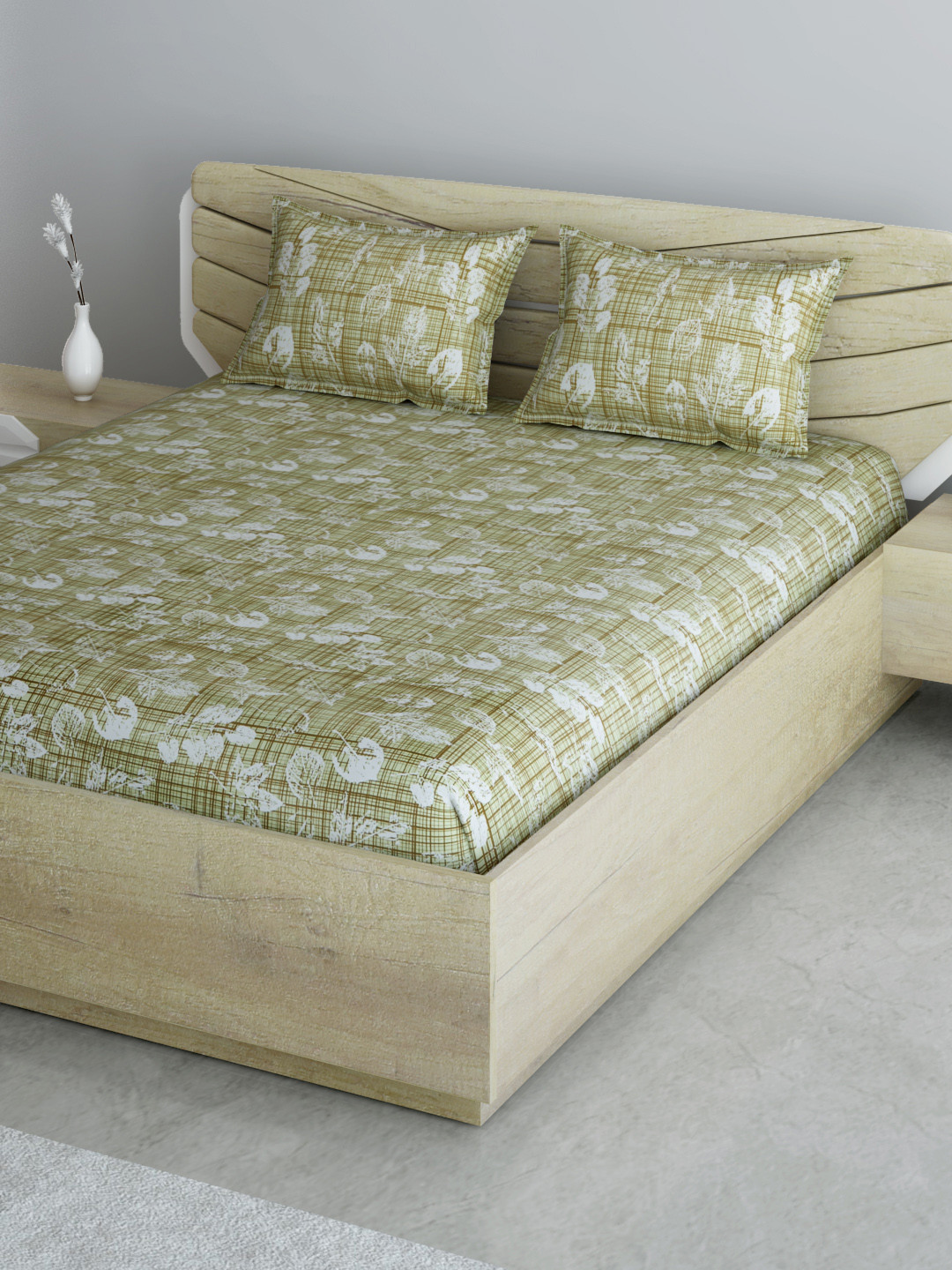 

Aura Green & White Floral 120 TC 130 GSM Cotton 1 Queen Bedsheet with 2 Pillow Covers