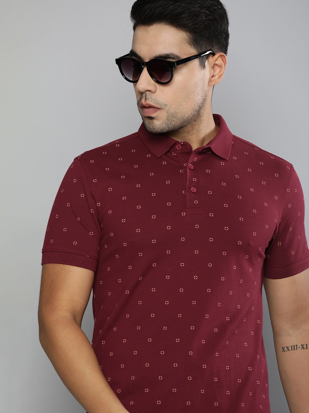

Levis Men Maroon Ditsy Printed Polo Collar T-shirt