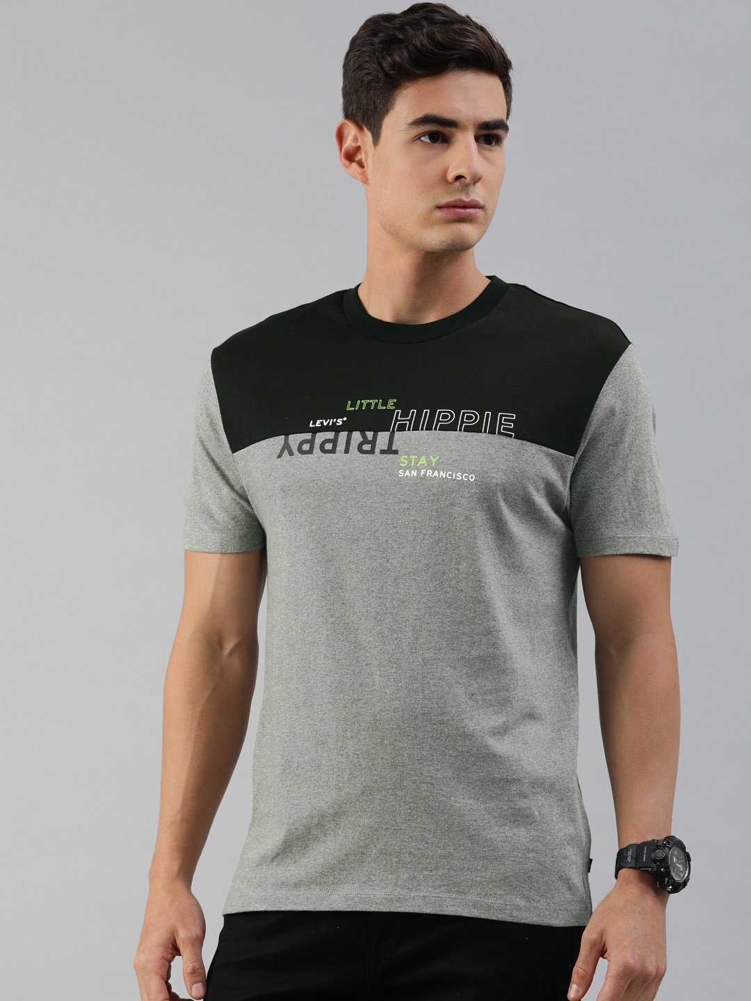 

Levis Men Grey Melange Black Colourblocked Round Neck Pure Cotton T-shirt With Printed Detailing