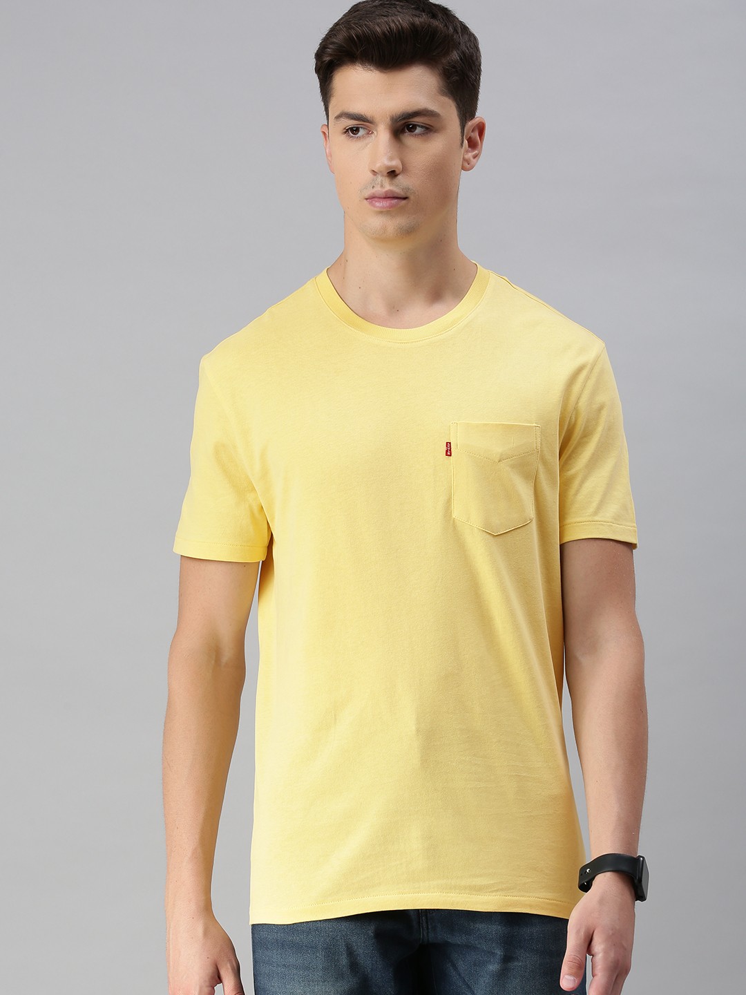 

Levis Men Yellow Solid Round Neck Pure Cotton T-shirt