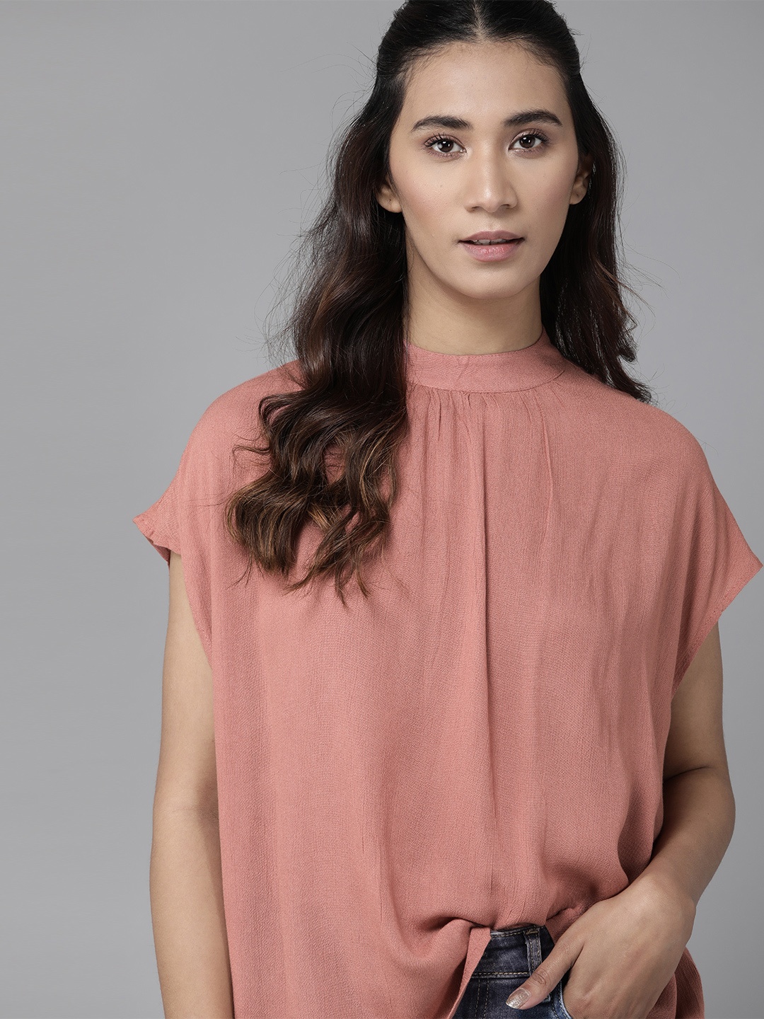 

The Roadster Lifestyle Co Women Dusty Pink EcoVero Solid Boxy Top