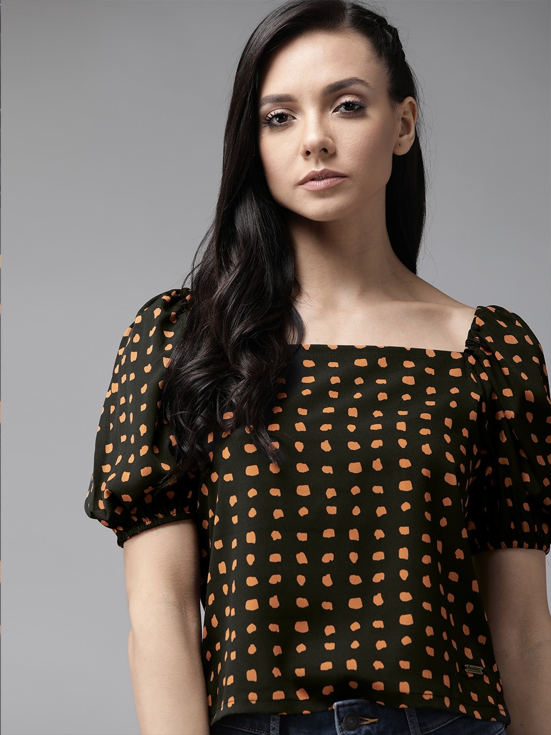 

The Roadster Lifestyle Co Women Black Brown Printed Puff Sleeves Top