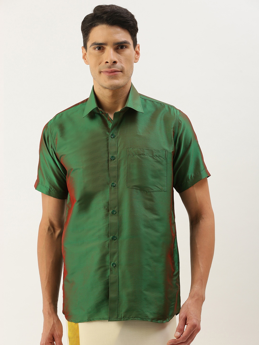 

THANGAMAGAN Men Green Solid Casual Shirt