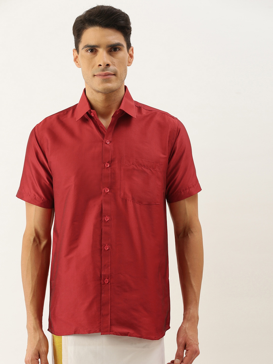 

THANGAMAGAN Men Red Solid Casual Shirt