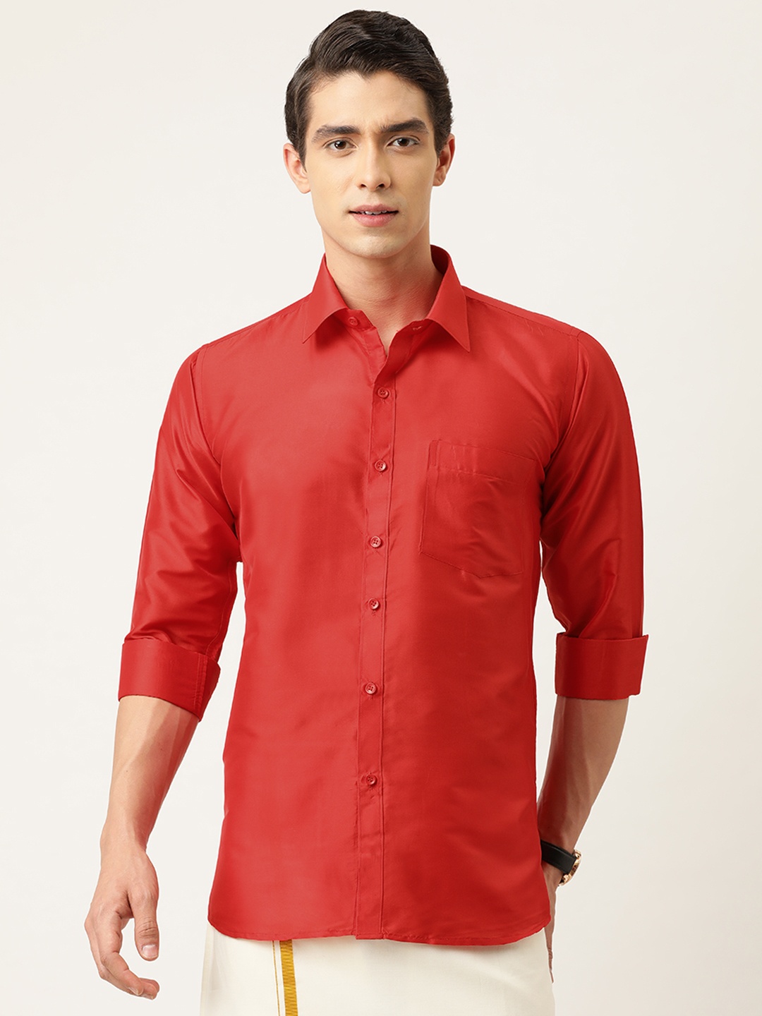 

THANGAMAGAN Men Red Regular Fit Solid Casual Shirt