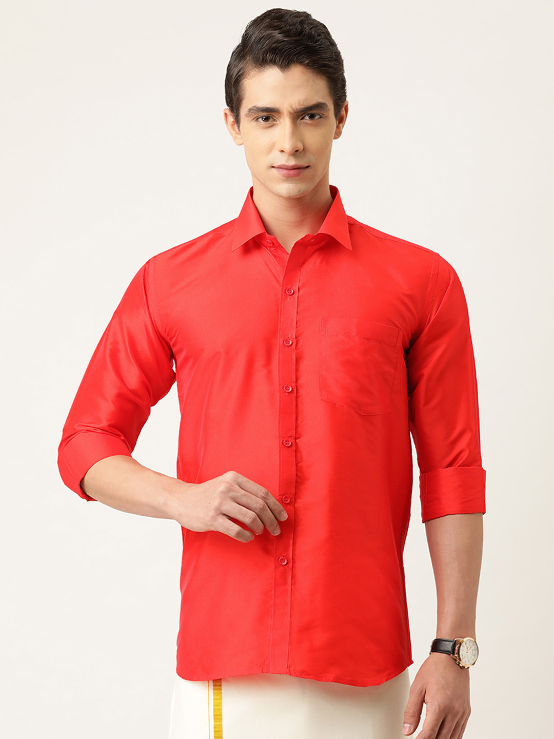 

THANGAMAGAN Men Red Regular Fit Solid Casual Shirt