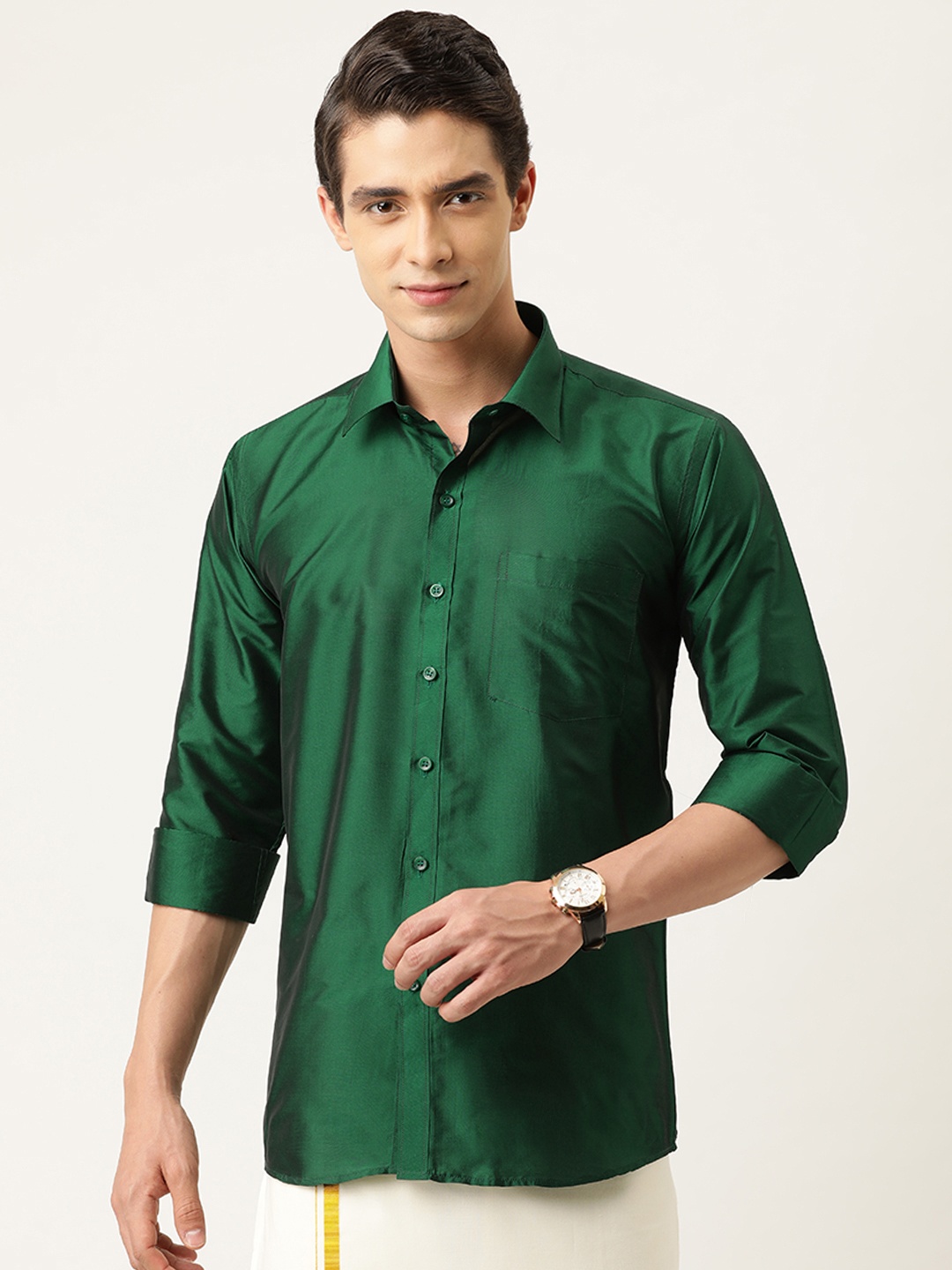 

THANGAMAGAN Men Green Regular Fit Solid Casual Shirt