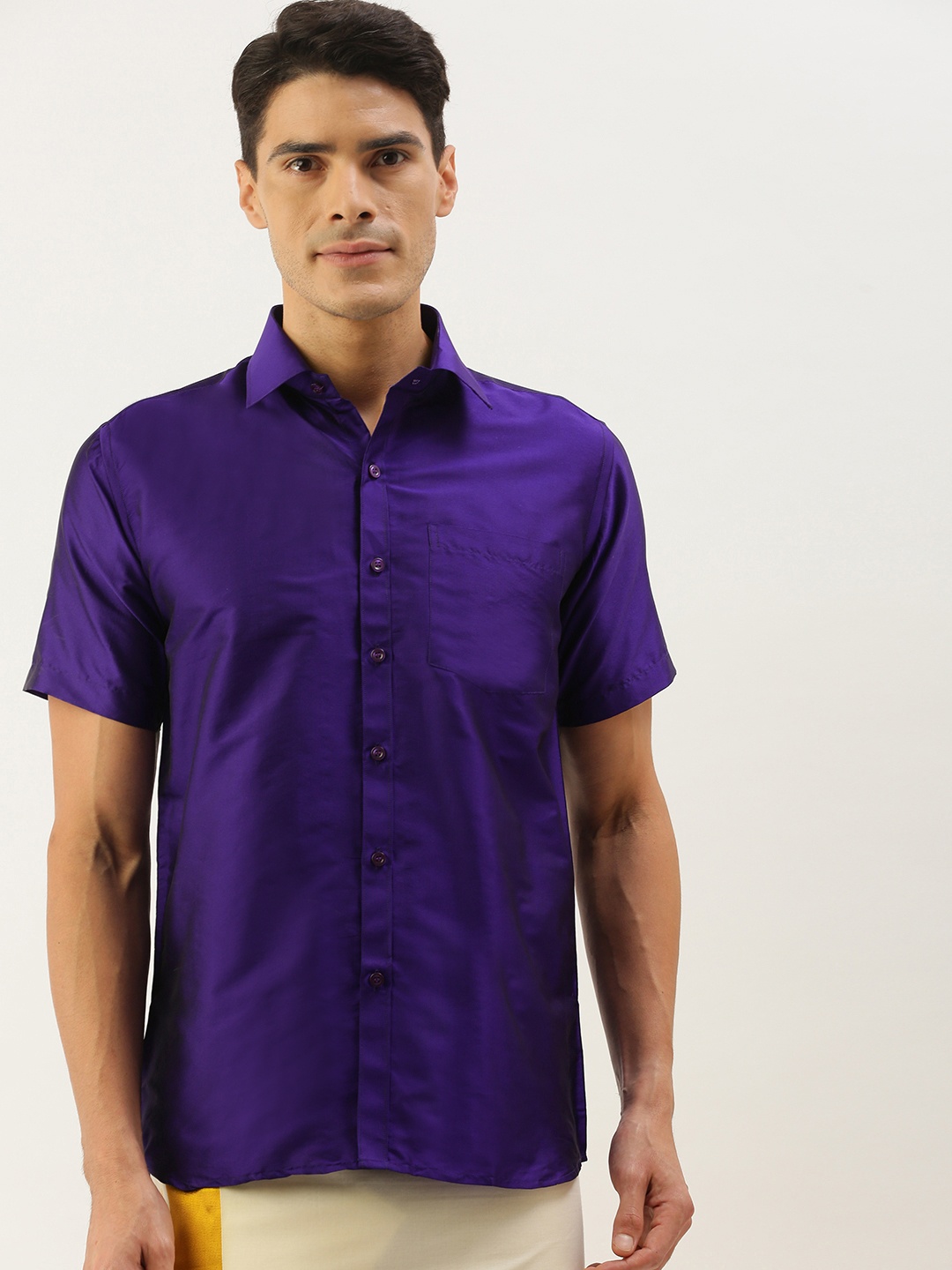 

THANGAMAGAN Men Violet Solid Casual Shirt