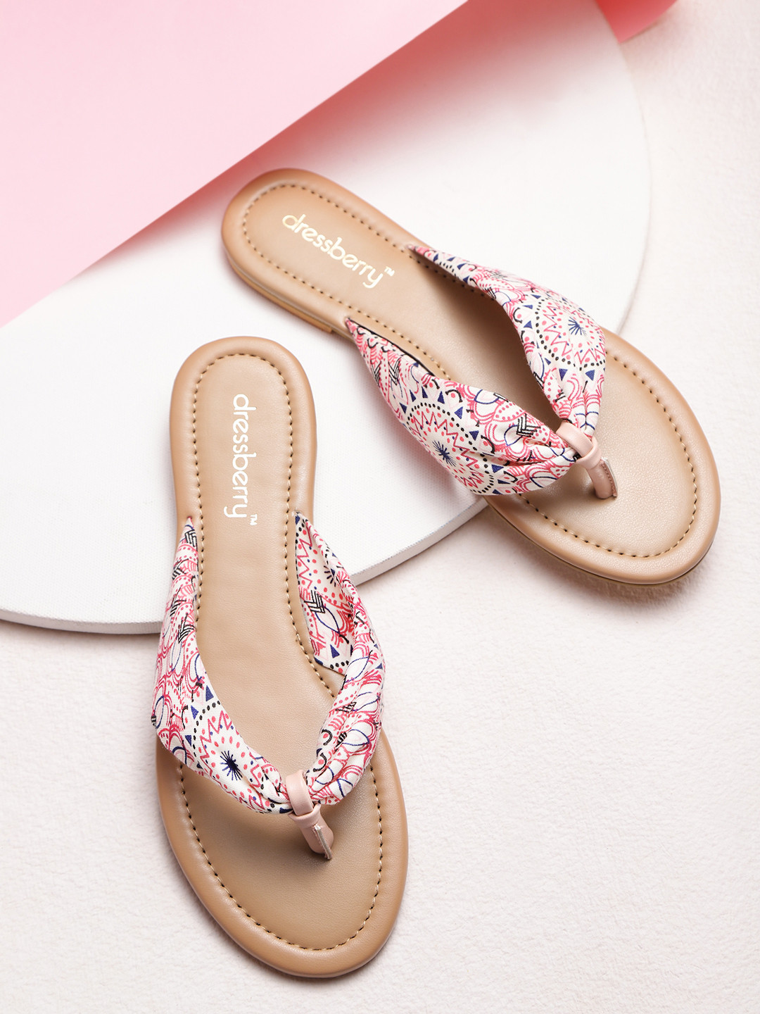 

DressBerry Women Off-White & Pink Ethnic Motif Print Handcrafted Open Toe Flats