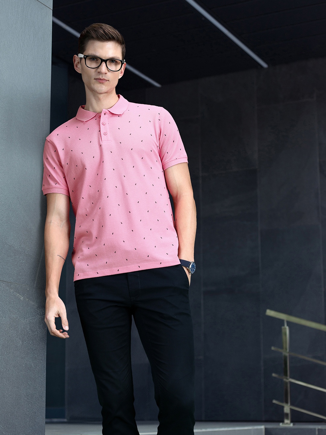 

INVICTUS Men Pink Navy Blue Printed Polo Collar Sports T-shirt