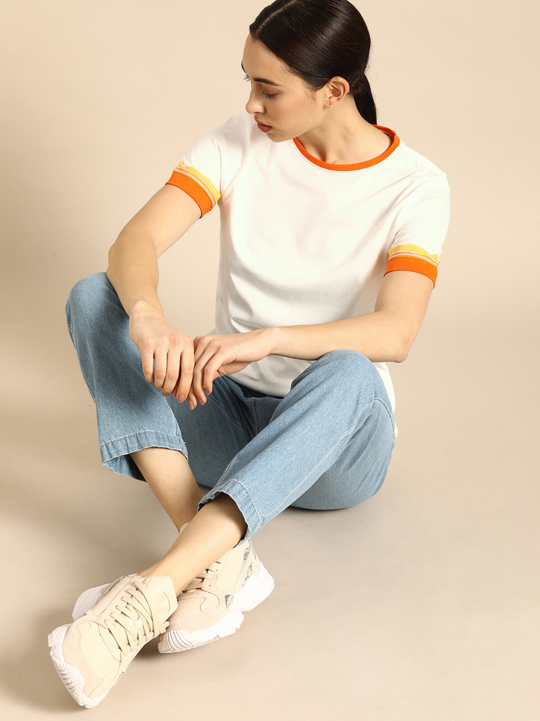 

ether Women White Solid Round Neck Pure Cotton T-shirt