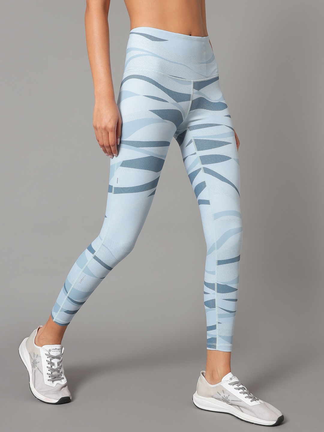 

CULT Women AbsoluteFit Abstract Print Tights, Blue