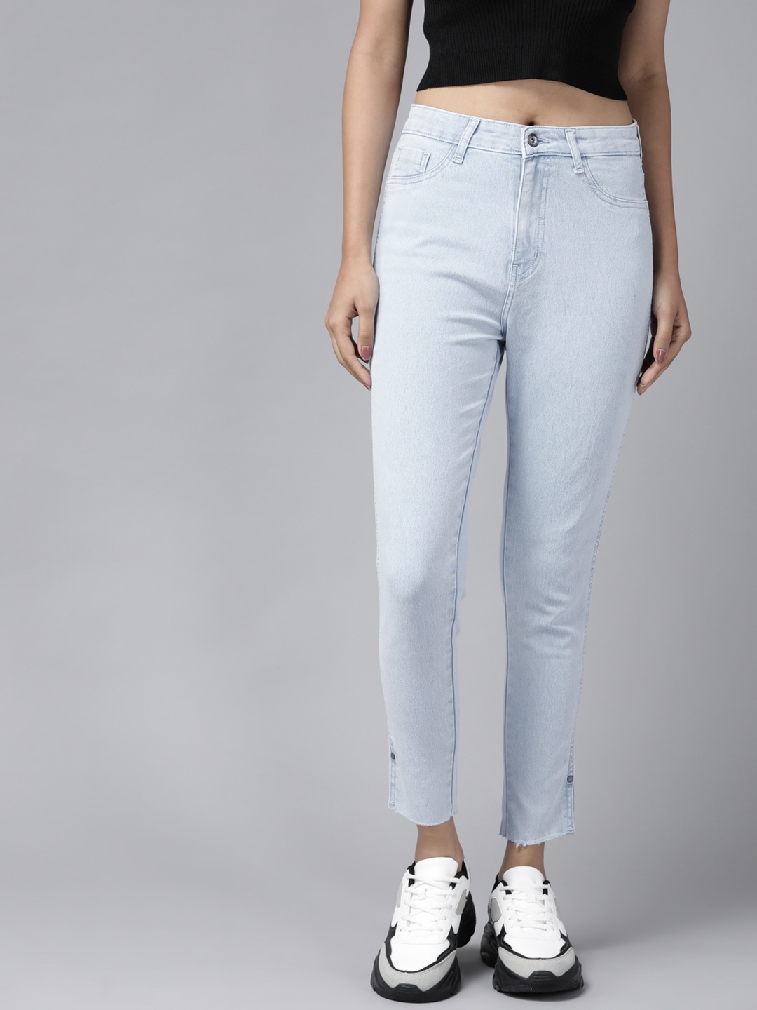 

The Roadster Lifestyle Co Women Blue Skinny Fit Stretchable Jeans