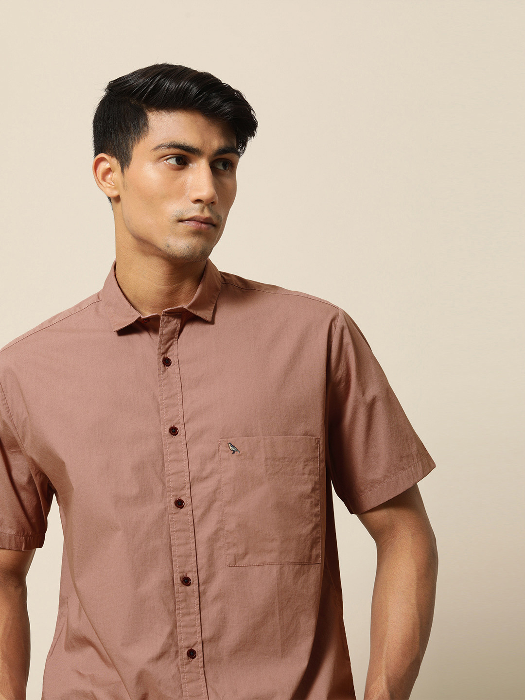 

Mr Bowerbird Men Mauve Solid Liberal Fit Pocket Cotton Casual Shirt