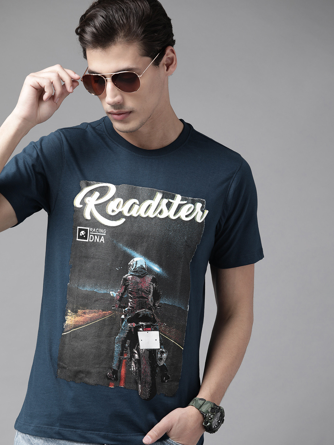 

The Roadster Lifestyle Co Men Navy Blue Brand Logo Printed Pure Cotton T-shirt