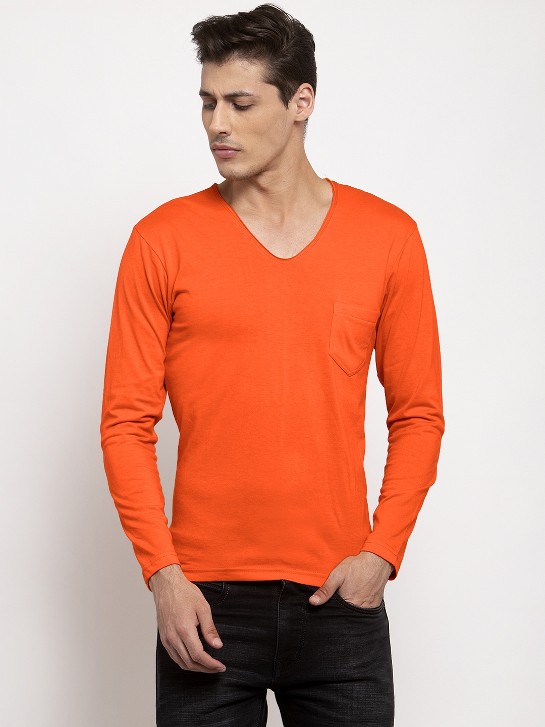 

Friskers Men Orange Solid V-Neck T-shirt