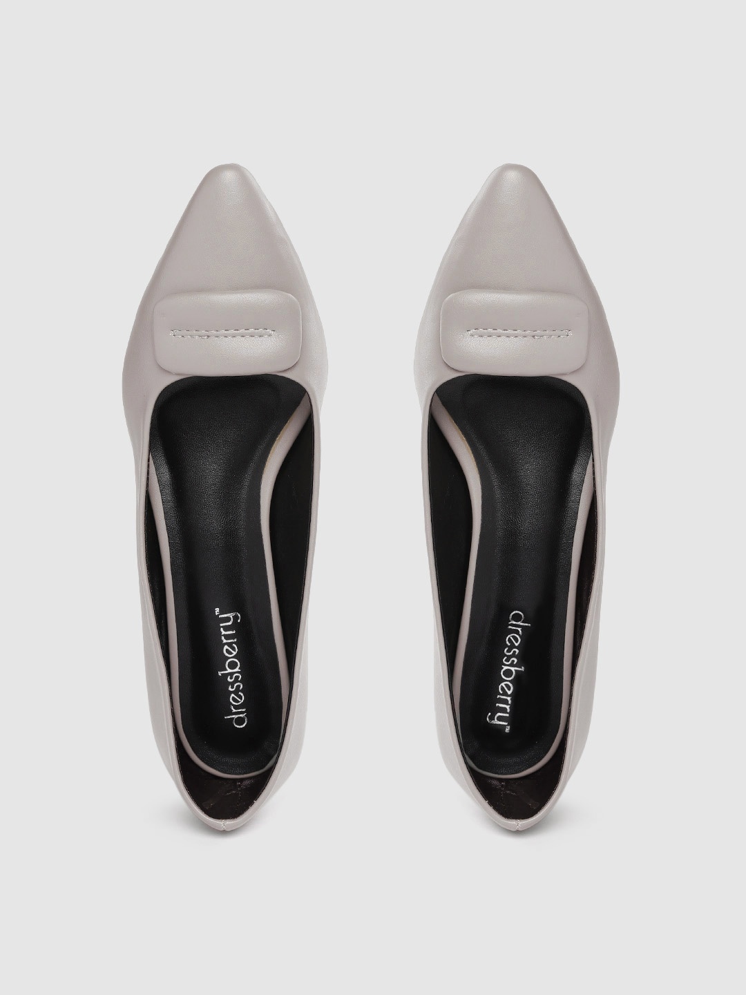 

DressBerry Women Grey Solid Ballerinas