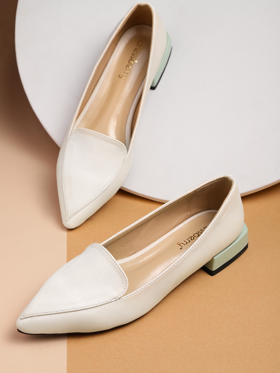

DressBerry Women Off-White Solid Ballerinas