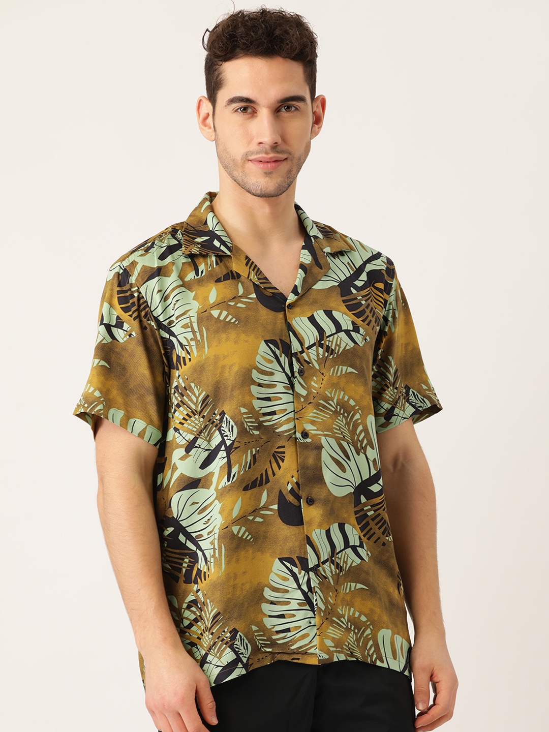 

Hancock Men Mustard & Green Regular Fit Tropical Printed Casual Shirt