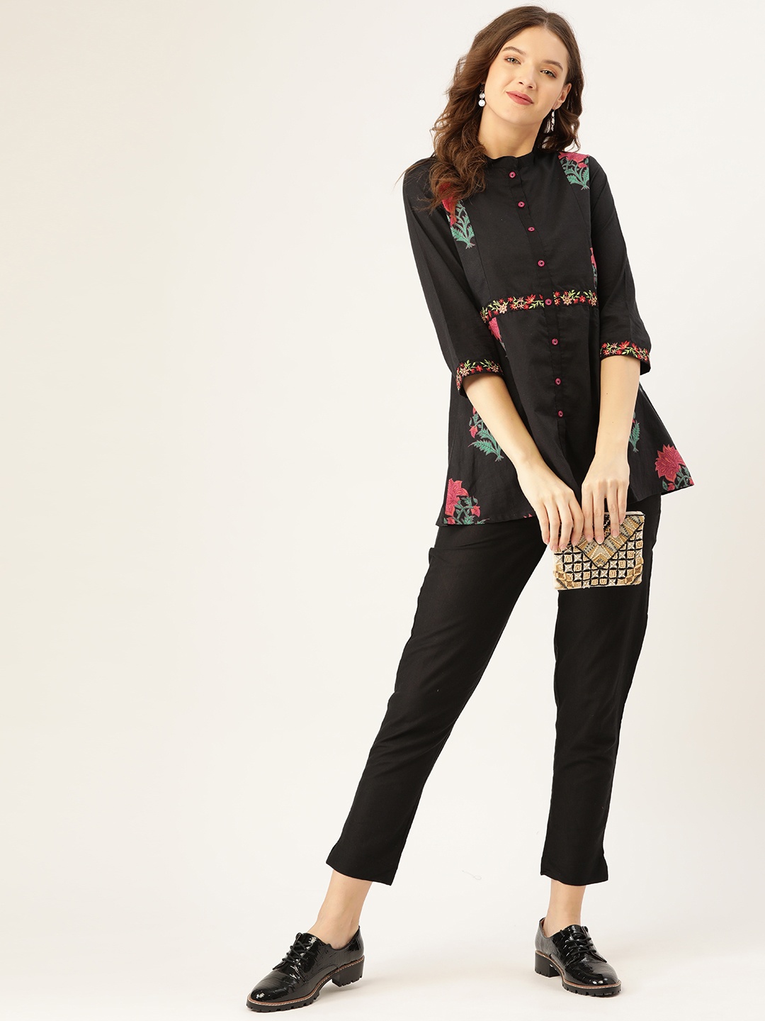 

Sangria Women Black & Pink Pure Cotton Printed Top with Trousers